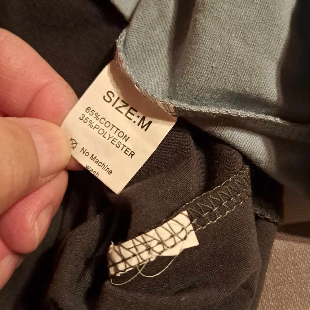 2 Distressed Tees Size Medium - Picture 6 of 6